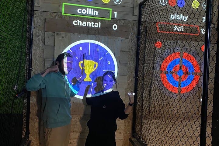 Urban Axe Throwing in Amsterdam: 1-Hour Guided Throwing Experience photo 4