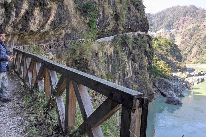 Kotli Bhel Day Hike from Rishikesh: Vashishta Cave & Ganges River Trail photo 6