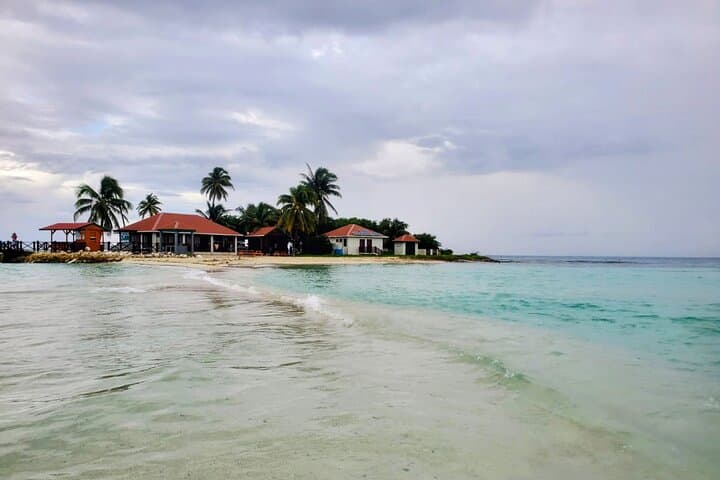 Goff's Caye Day Trip from Caye Caulker — Snorkel, Fish and Eat Your Catch photo 2