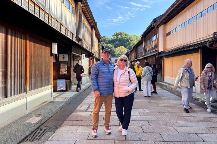 Kanazawa Morning Riverside Walk: Higashi Chaya, Miso Soup & Coffee photo 3