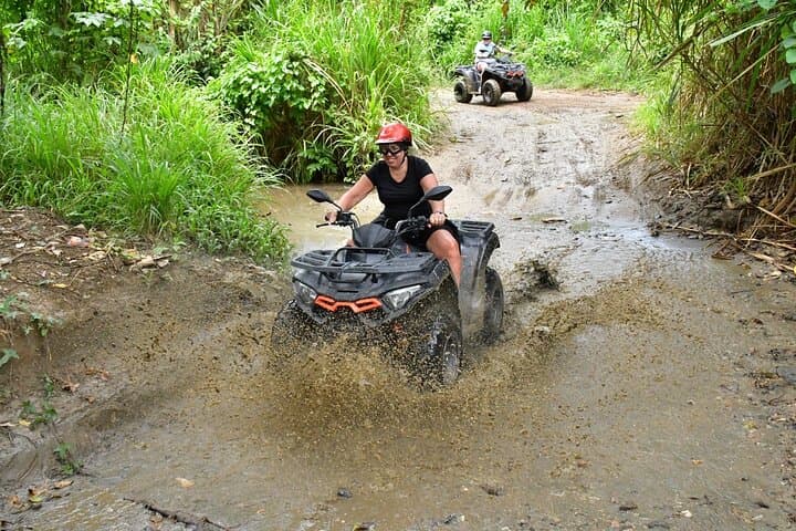 Roatán Muddy Jungle Buggy Adventure with Beach Stop and Local Beers photo 3
