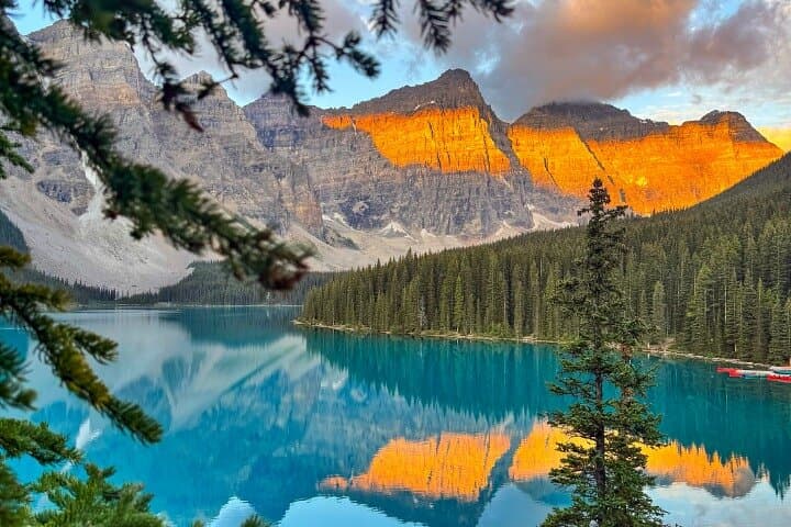 Four-Hour Moraine Lake Experience — Rockpile, Larch Valley & Canoe Time photo 4