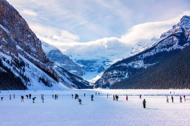 Private Banff Day Tour: Moraine Lake, Lake Louise & Icefields Parkway photo 3