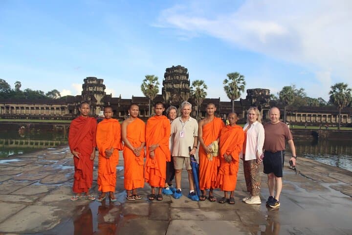 Golden Hour at Angkor Wat: Half-Day Sunrise & Ta Prohm Guided Tour