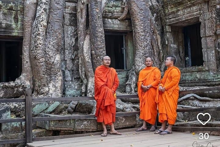 Golden Hour at Angkor Wat: Half-Day Sunrise & Ta Prohm Guided Tour photo 5