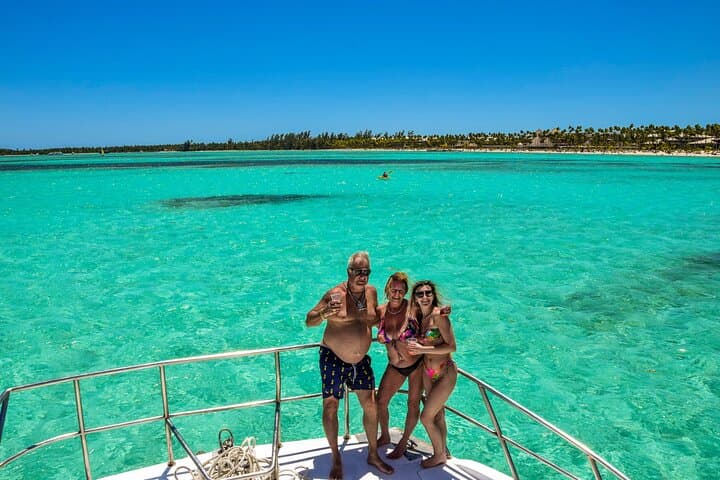 Private Catamaran Cruise in Punta Cana: Snorkeling and Natural Pool Adventure photo 3
