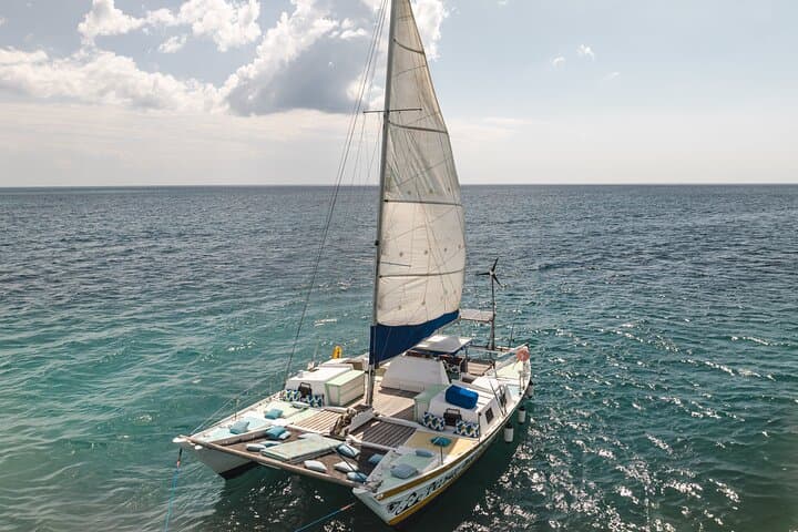 Kendwa Sunset Catamaran Cruise — Zanzibar Open-Bar Evening Sail photo 4