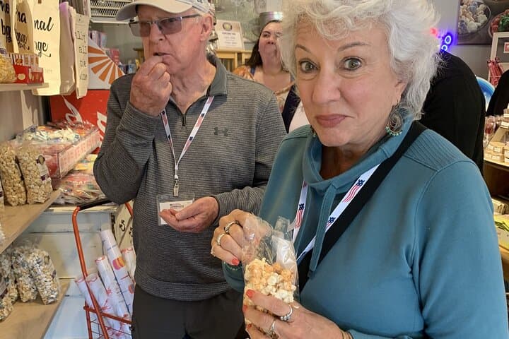 Boothbay Harbor Bites: Guided Food Walking Tour in Maine photo 2