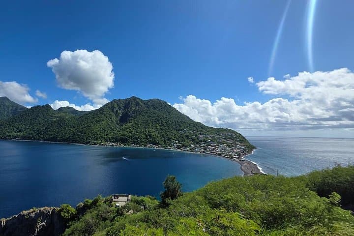 Champagne Reef Snorkel & Bambooze Hot Springs Day Trip from Roseau photo 4