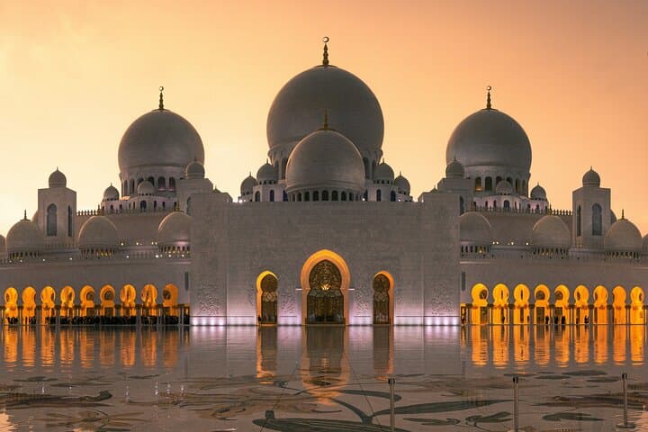 Private Abu Dhabi Full-Day Tour with Sheikh Zayed Grand Mosque photo 5
