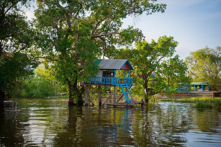 9-Day Cambodia Explorer: Phnom Penh to Angkor Wat & Tonle Sap photo 4