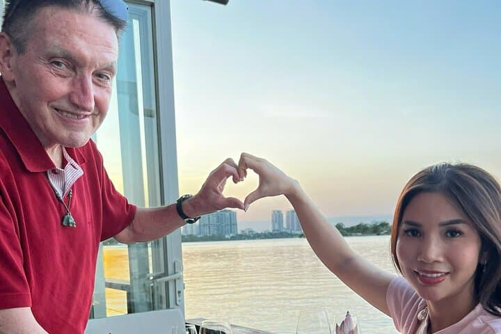 Saigon River Sunset Speedboat Tour: Luxury Evening Cruise in Ho Chi Minh City photo 5