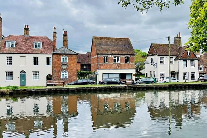 Cloth and Kings: Self-Guided Audio Walk of Newbury's History & Architecture photo 4