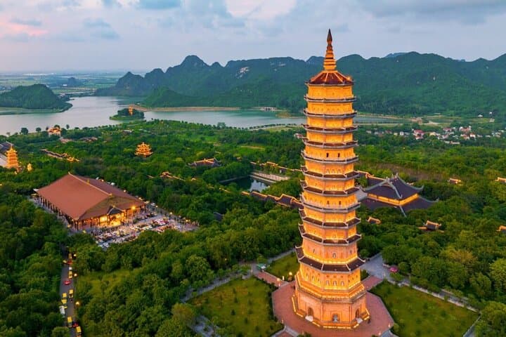 Ninh Binh Full-Day: Bai Dinh, Tràng An Boat Ride & Mua Cave Viewpoint