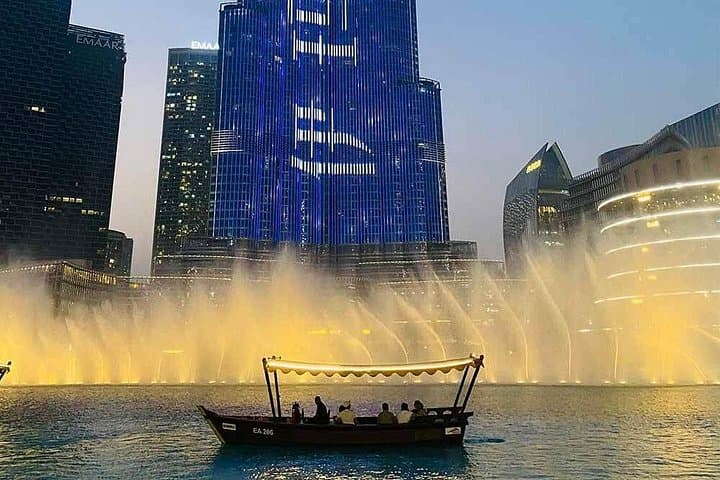 Up-Close Dubai Fountain Lake Ride: Boardwalk & Boat Viewing Tickets
