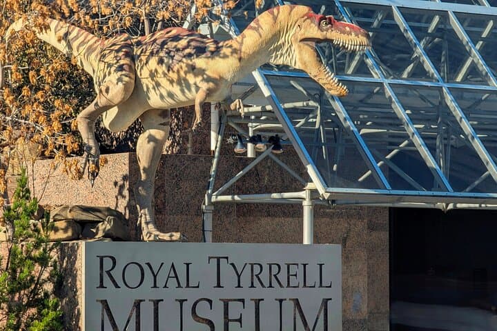 Day Trip to Drumheller: Royal Tyrrell, Hoodoos & Horseshoe Canyon Highlights photo 4