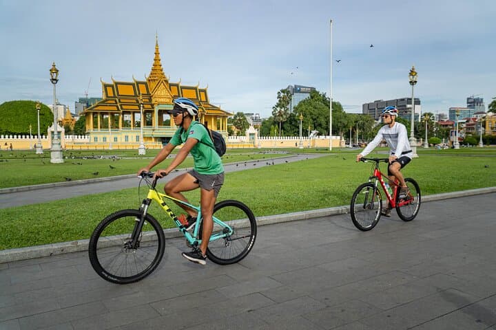 Phnom Penh Silk Island Cycling & Culinary Day Trip photo 6