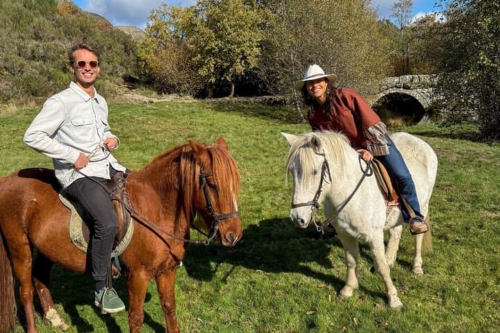 Horseback Wine Tasting in the Douro: Exclusive Farmhouse Ride & Brunch