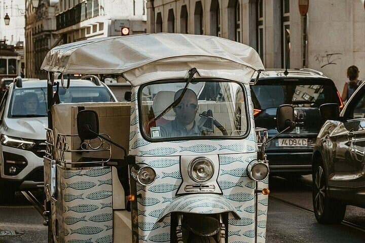 Tuk-Tuk Tour to Mosteiro dos Jerónimos — 90 Minutes Through Belém's History