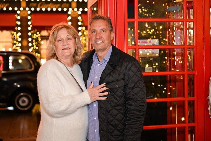 Capture London’s Christmas Lights: Private Holiday Photoshoot in Central London photo 3