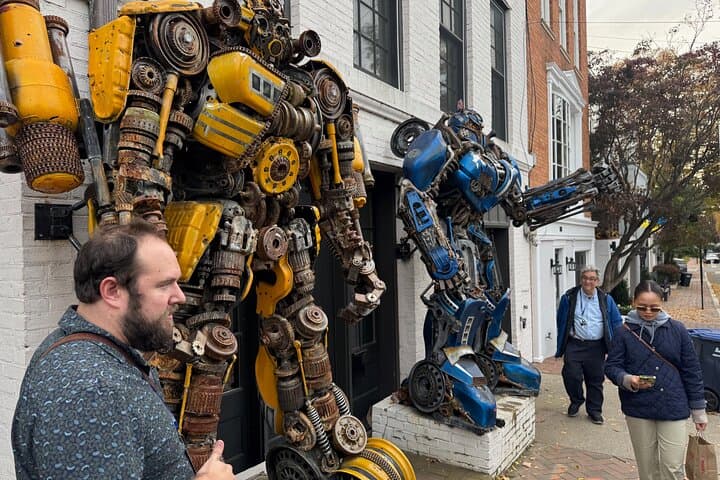 Georgetown Spies, Lies & Politics: 2-Hour Walking Tour of Historic Secrets