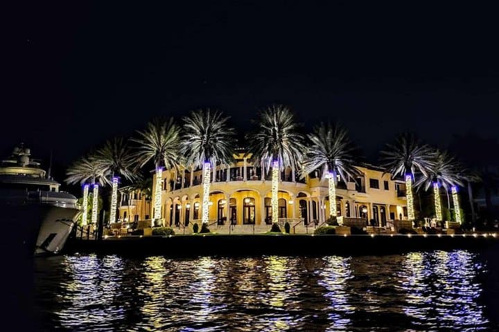 Fort Lauderdale Holiday Lights Cruise: Millionaires' Row by Water photo 3