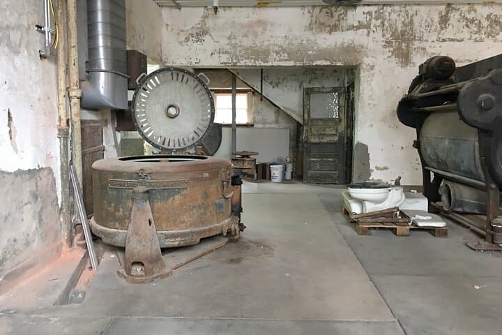 Exploring NYC's Ghostly Mafia Past on Ellis Island and Liberty photo 6