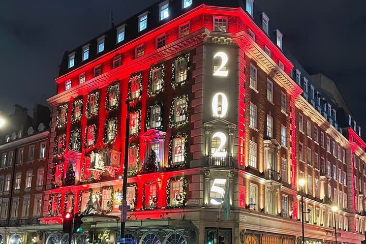 Private London Christmas Lights Tour by Iconic Black Taxi photo 1