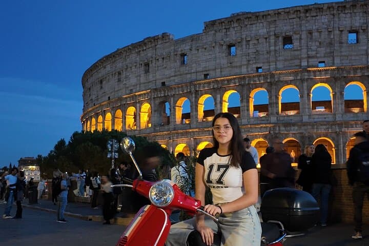 Rome Vespa Tour: Gianicolo Views, Pantheon Gelato & Traditional Roman Meal photo 3