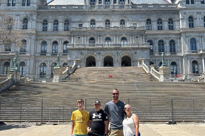 Albany Scavenger Hunt: Interactive Walking Tour of the Historic Capitol District