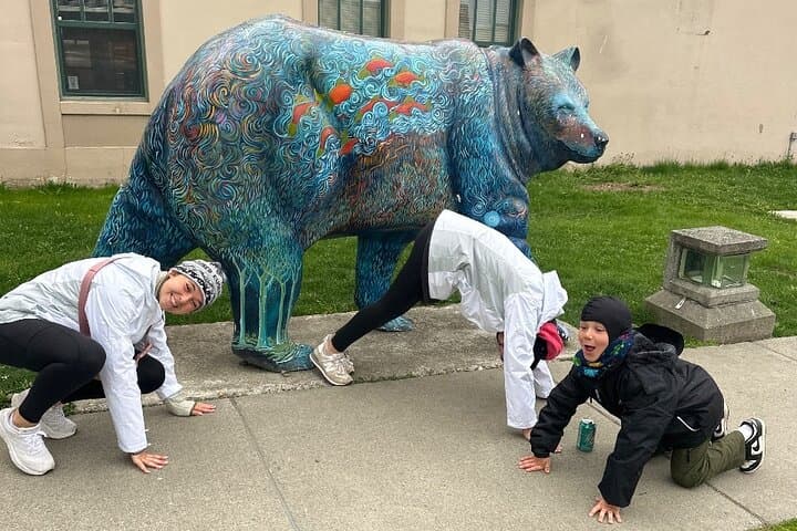 Anchorage Scavenger Hunt: Interactive Walking Tour Through Downtown History
