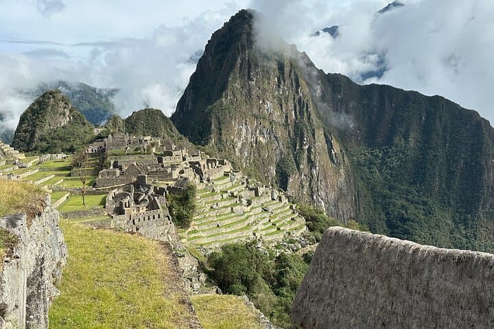 10-Day Machu Picchu & Rainbow Mountain Adventure from Cusco