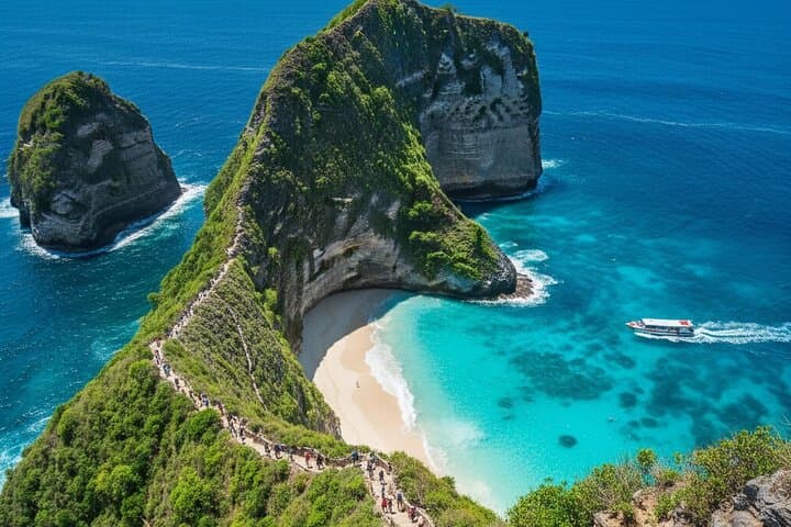 5-Day Bali Cultural and Coastal Adventure — Uluwatu, Ubud, Mount Batur & Nusa Penida photo 2