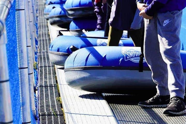 Smoky Mountain Snowpark Tubing: Pigeon Forge’s 70-Foot Rush photo 3