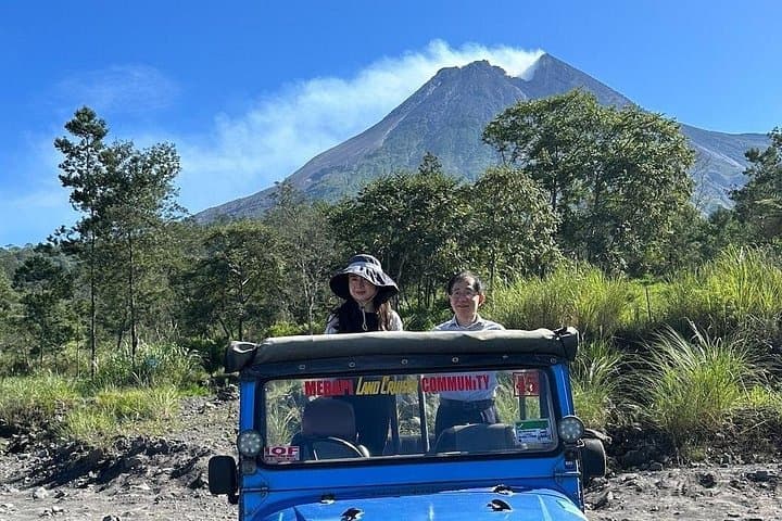 Merapi Lava Jeep Tour and Prambanan Temple Day Trip from Yogyakarta