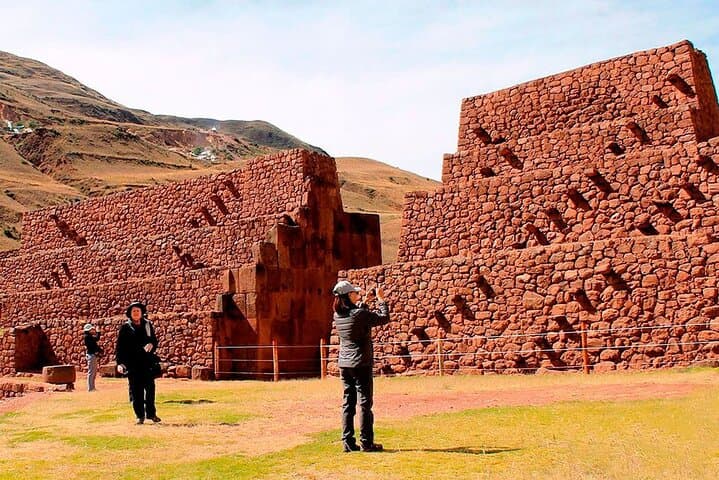 2-Day Cusco-to-Puno Sun Route & Lake Titicaca Islands Tour photo 6