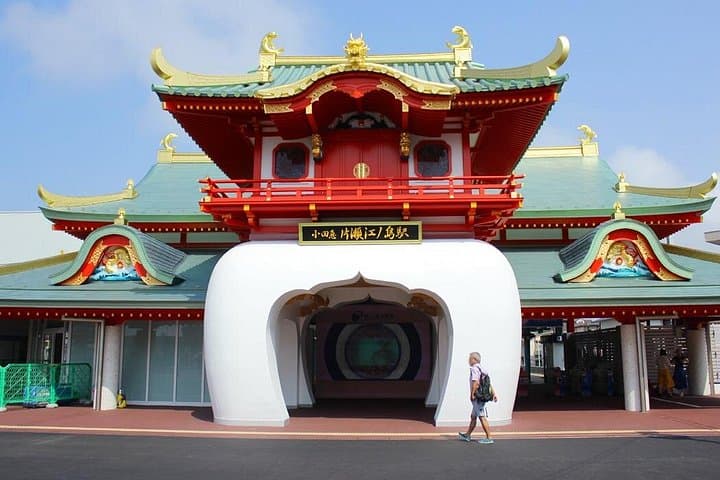Enoshima Island Walking Tour — Shrines, Sea Views & Local Culture (3 Hours) photo 2