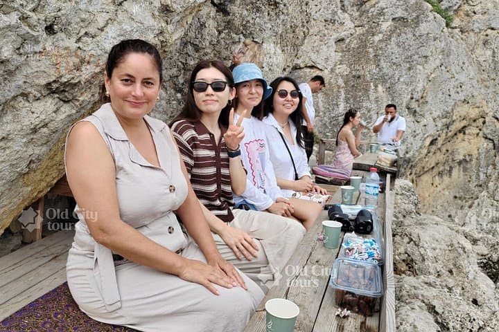 Baku Day Tour: Candy Mountains, Pink Lake & Besh Barmag Highlights photo 3