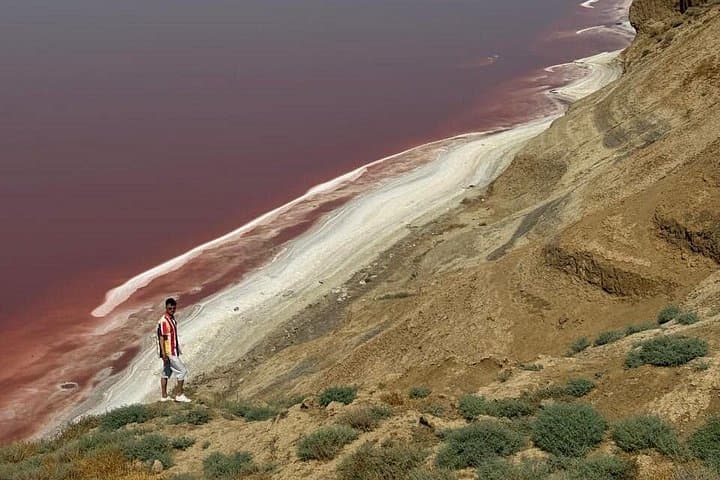 Baku Day Tour: Candy Mountains, Pink Lake & Besh Barmag Highlights photo 2