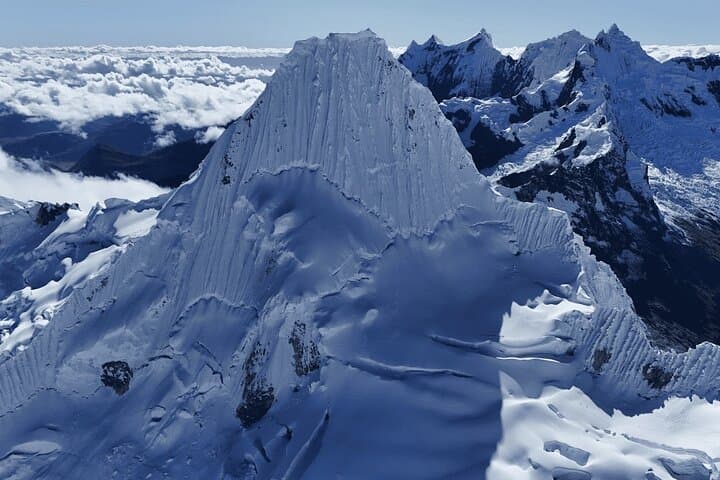 Alpamayo Summit and Santa Cruz Trek: 14-Day Cordillera Blanca Expedition photo 4