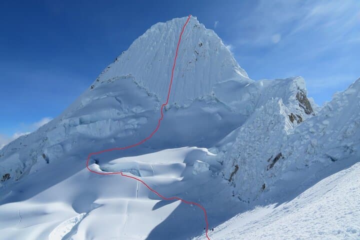 Alpamayo Summit and Santa Cruz Trek: 14-Day Cordillera Blanca Expedition
