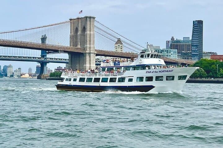 New Year's Eve Fireworks Cruise on the Star Of The Northeast — Front-Row Statue of Liberty Views