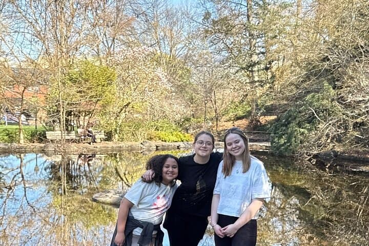 Ashland Scavenger Hunt: Self-Guided 2-Mile Walking Adventure Through Lithia Park & Historic Downtown