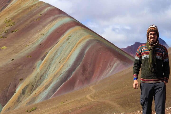 Overnight to Rainbow Mountain: 2D1N Vinicunca Tour with Cusipata Hotel