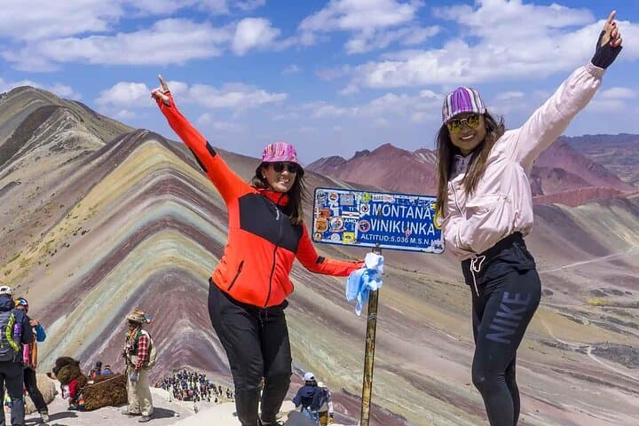 Overnight to Rainbow Mountain: 2D1N Vinicunca Tour with Cusipata Hotel photo 2