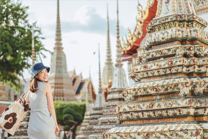 Bangkok Temple Walking Tour — Wat Pho & Wat Arun Half-Day Guide