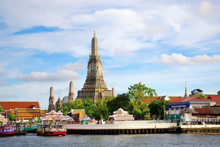 Bangkok Temple Walking Tour — Wat Pho & Wat Arun Half-Day Guide photo 6