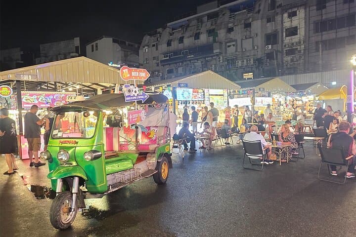 Bangkok Night Out: Rooftop Sunset, Street Food & Hidden Speakeasies photo 2