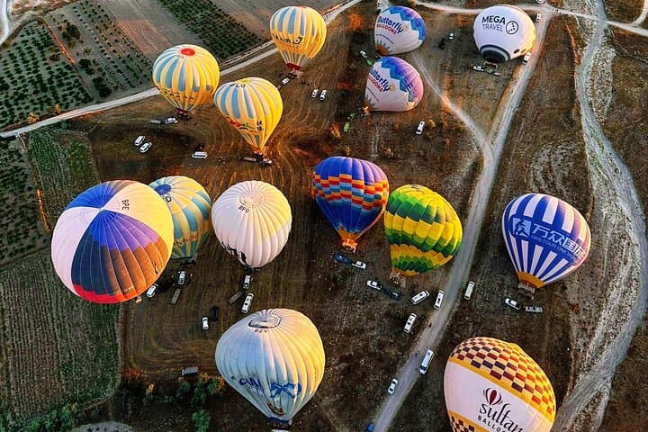 Sunrise Hot Air Balloon Tour Over Goreme Valley — Cappadocia Balloon Ride Guide