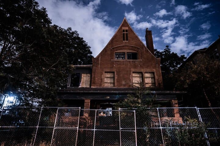 Gaslights, Graves & Gold: Denver Haunted Walking Tour of the Capitol and Molly Brown House photo 3